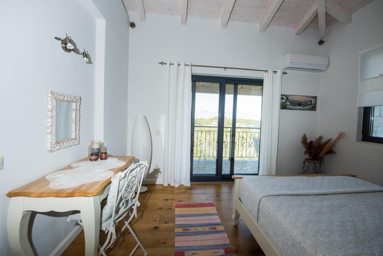 Villa Sania Kassiopi Exterior photo